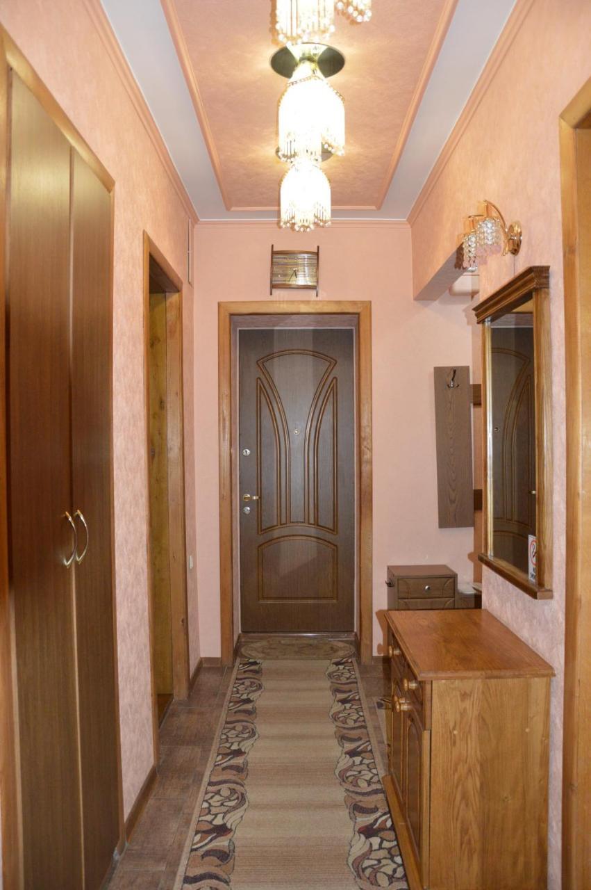 Knaus Apartments Chernivtsi Εξωτερικό φωτογραφία