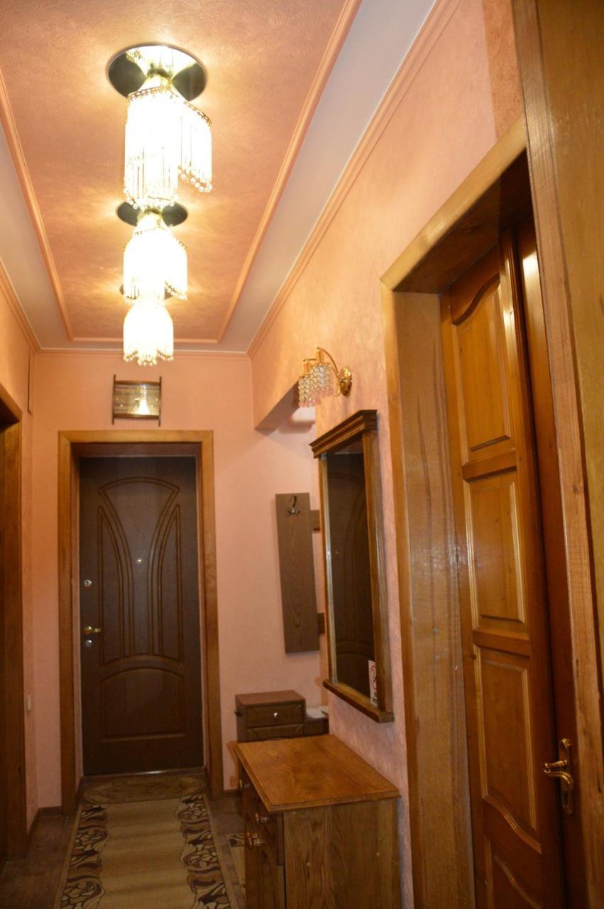 Knaus Apartments Chernivtsi Εξωτερικό φωτογραφία