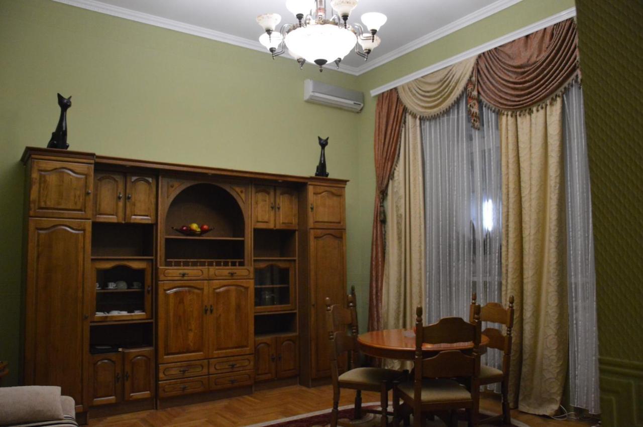 Knaus Apartments Chernivtsi Εξωτερικό φωτογραφία