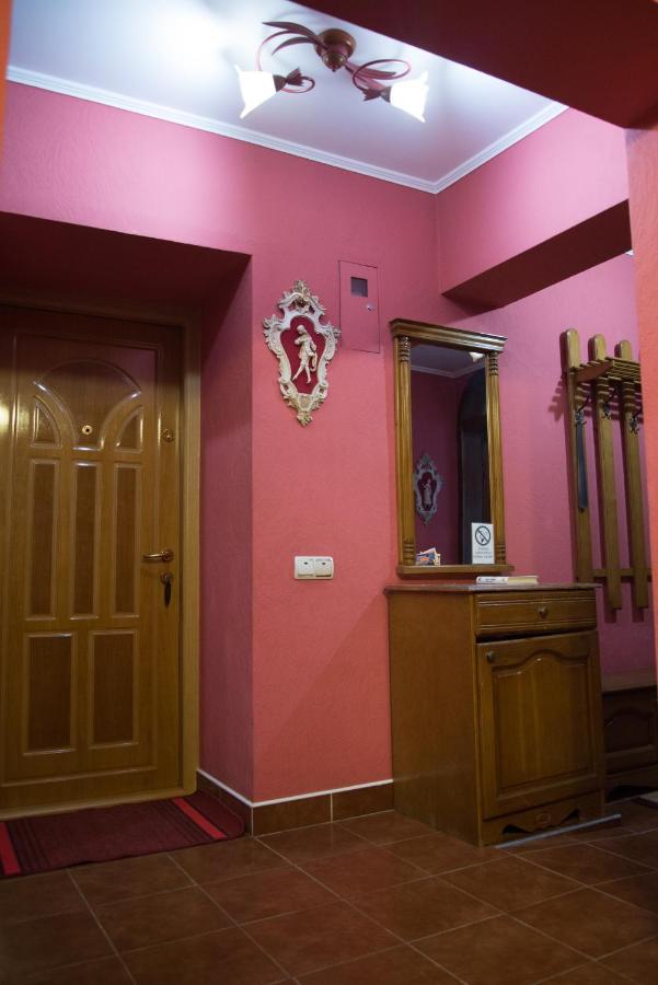 Knaus Apartments Chernivtsi Εξωτερικό φωτογραφία